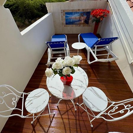 Boutique Hotel Swiss Paradise Aruba Villas And Suites Palm Beach Ngoại thất bức ảnh