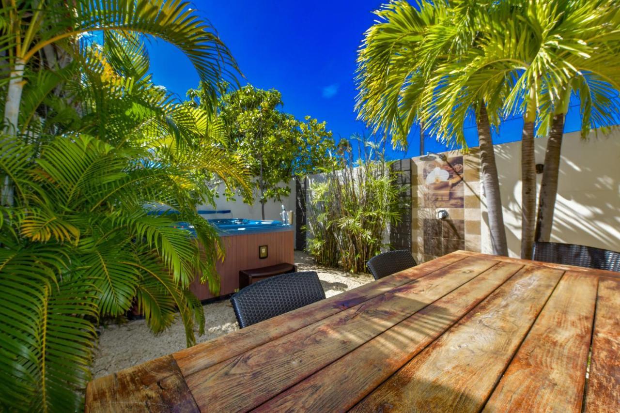 Boutique Hotel Swiss Paradise Aruba Villas And Suites Palm Beach Ngoại thất bức ảnh