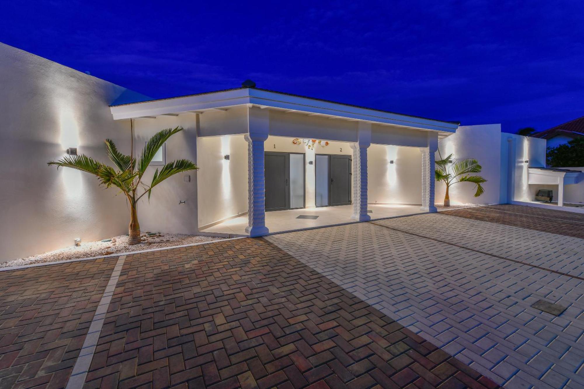 Boutique Hotel Swiss Paradise Aruba Villas And Suites Palm Beach Ngoại thất bức ảnh